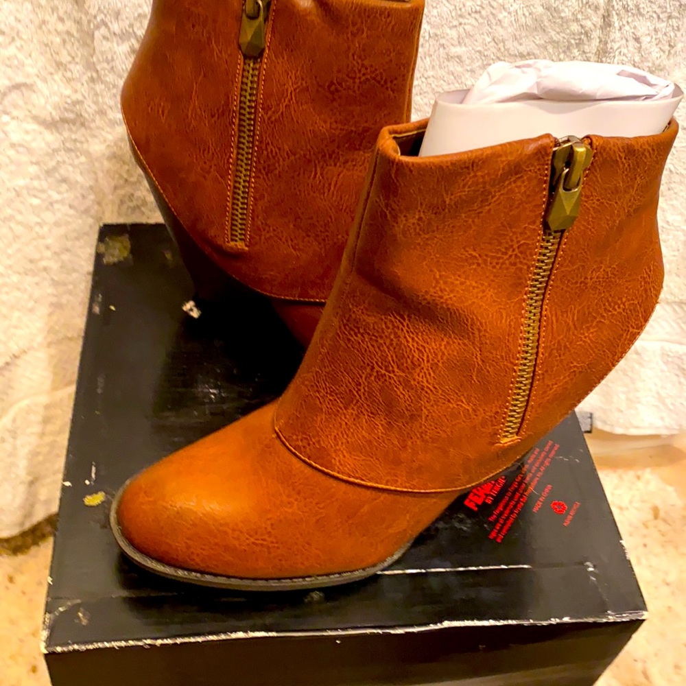 These are so Fergelicious. Never been warn outside bought them and never worn